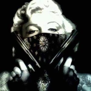 Meet your Posher, Jade